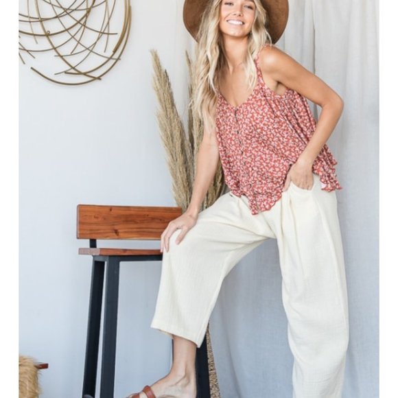 80557 Button Front Floral Tank - Picture 3 of 4